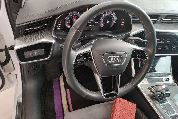 Used Audi A6L 2019 40 TFSI Luxury Dynamic Model Steering Wheel