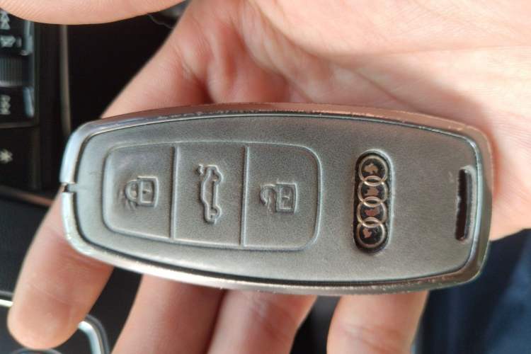 Used Audi A6L 2019 40 TFSI Luxury Dynamic Model Vehicle Key