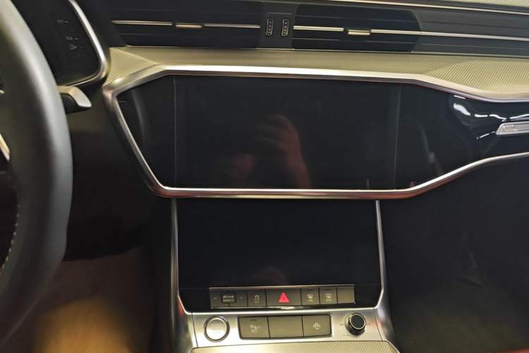 Used Audi A6L 2019 45 TFSI Prestige Dynamic Edition Audio And AC Panel
