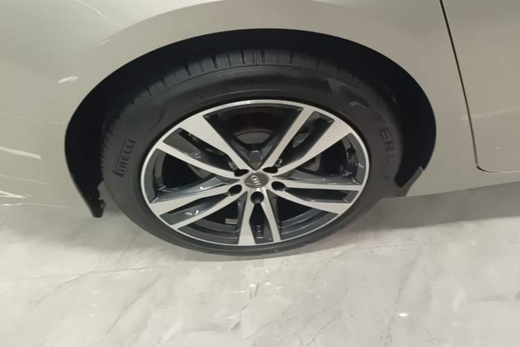 Used Audi A6L 2019 40 TFSI Luxury Dynamic Model Exterior 5
