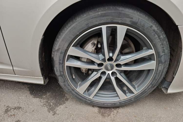 Used Audi A6L 2019 45 TFSI Prestige Dynamic Edition Right Front Wheel Hub