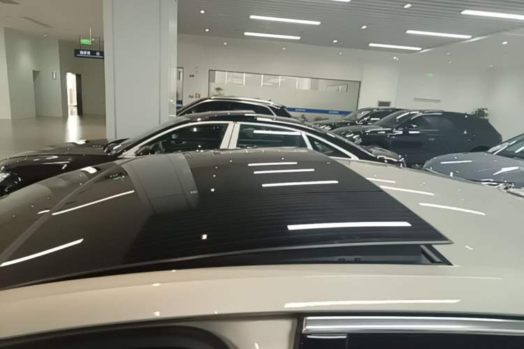 Used Audi A6L 2019 40 TFSI Luxury Dynamic Model Roof