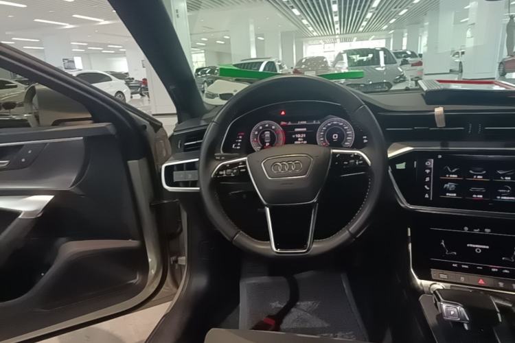 Used Audi A6L 2019 40 TFSI Luxury Dynamic Model Steering Wheel