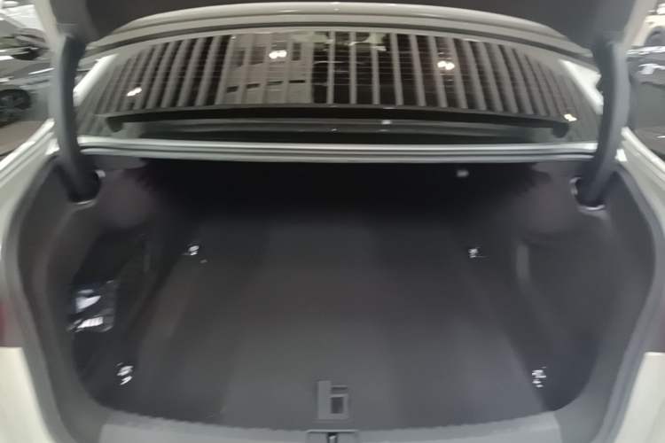 Used Audi A6L 2019 40 TFSI Luxury Dynamic Model Trunk