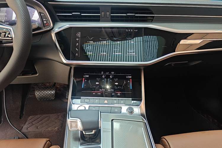 Used Audi A6L 2020 45 TFSI Prestige Elegant Edition Audio And AC Panel