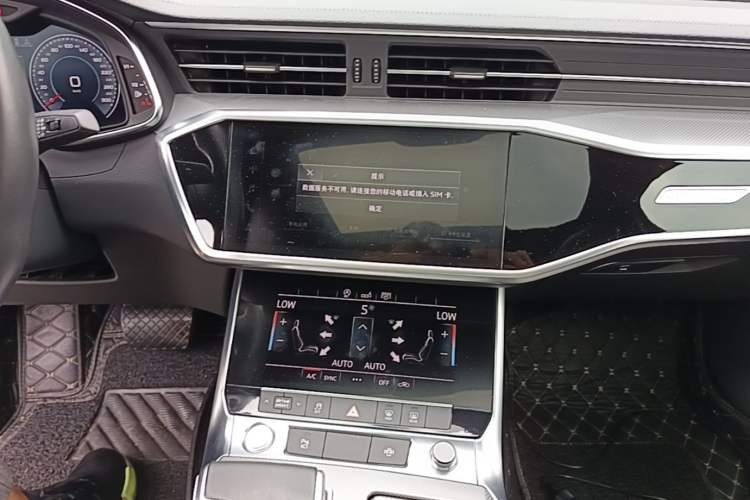 Used Audi A6L 2020 40 TFSI Luxury Dynamic Edition Audio And AC Panel