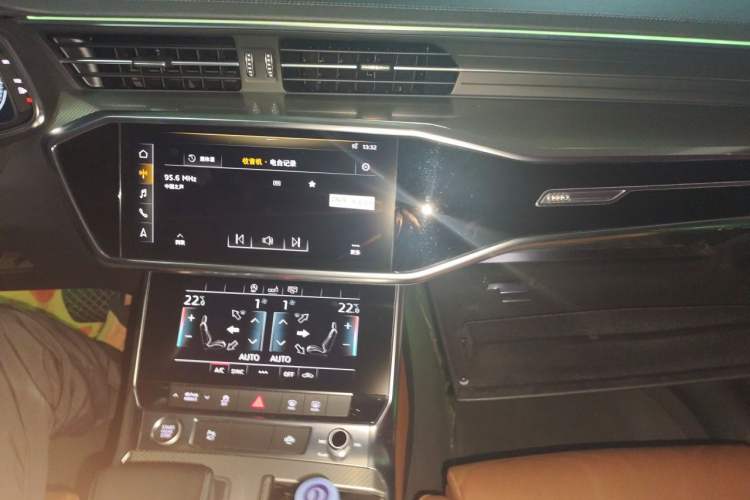 Used Audi A6L 2020 45 TFSI Prestige Elegant Edition Audio And AC Panel