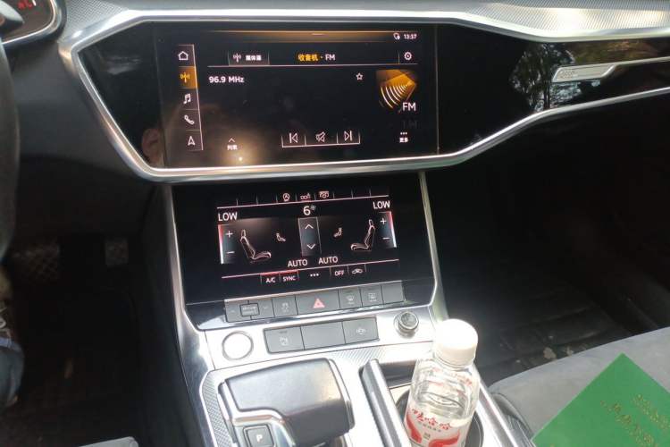 Used Audi A6L 2020 40 TFSI Luxury Dynamic Edition Audio And AC Panel