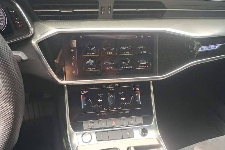 Used Audi A6L 2020 40 TFSI Luxury Dynamic Edition Audio And AC Panel