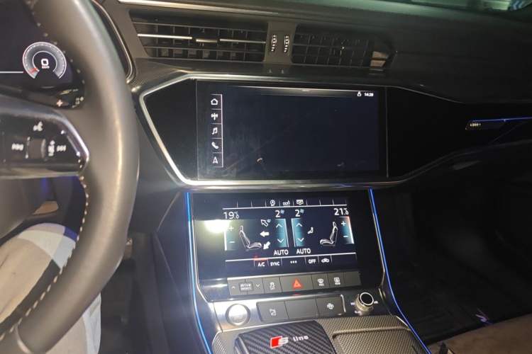 Used Audi A6L 2020 45 TFSI Prestige Dynamic Edition Audio And AC Panel