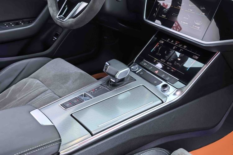 Used Audi A6L 2020 45 TFSI quattro Prestige Dynamic Edition Audio And AC Panel