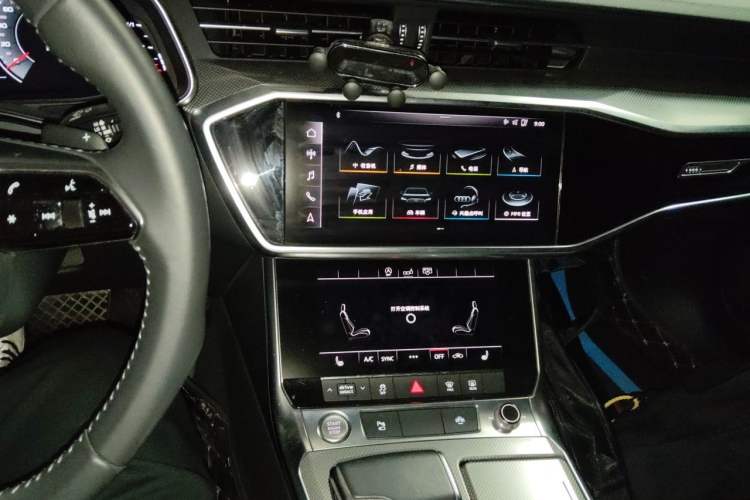 Used Audi A6L 2020 40 TFSI Luxury Dynamic Edition Audio And AC Panel