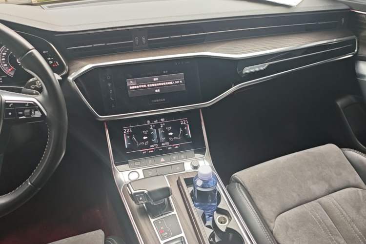 Used Audi A6L 2020 45 TFSI Prestige Dynamic Edition Audio And AC Panel