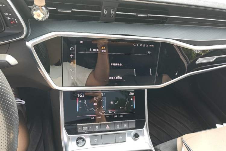 Used Audi A6L 2020 45 TFSI Prestige Dynamic Edition Audio And AC Panel