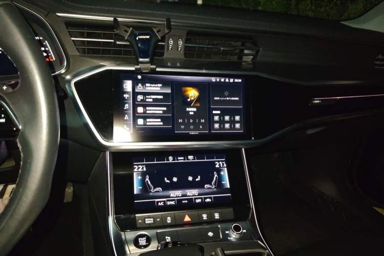 Used Audi A6L 2020 45 TFSI Prestige Elegant Edition Audio And AC Panel