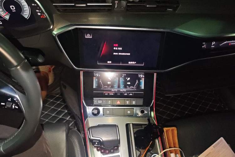 Used Audi A6L 2020 45 TFSI Prestige Elegant Edition Audio And AC Panel