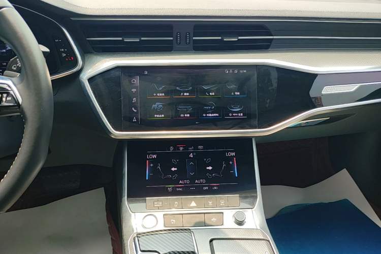 Used Audi A6L 2020 40 TFSI Luxury Dynamic Edition Audio And AC Panel