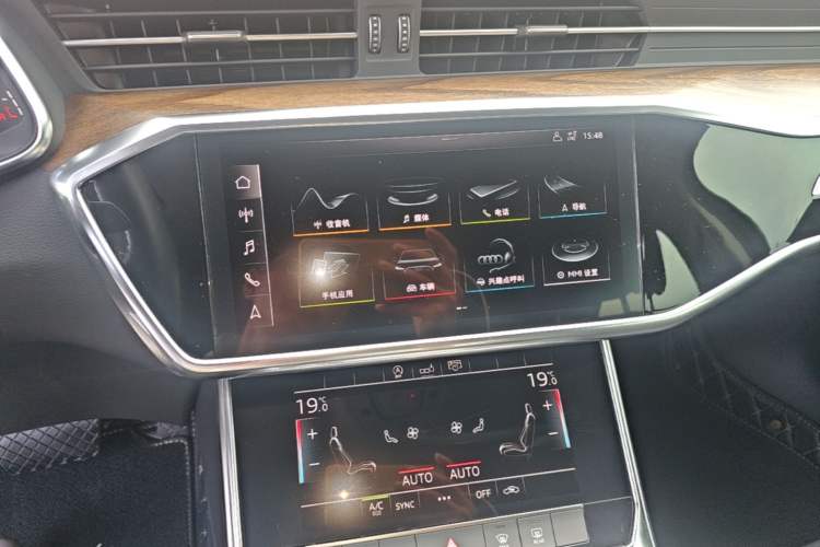 Used Audi A6L 2020 45 TFSI Prestige Elegant Edition Audio And AC Panel