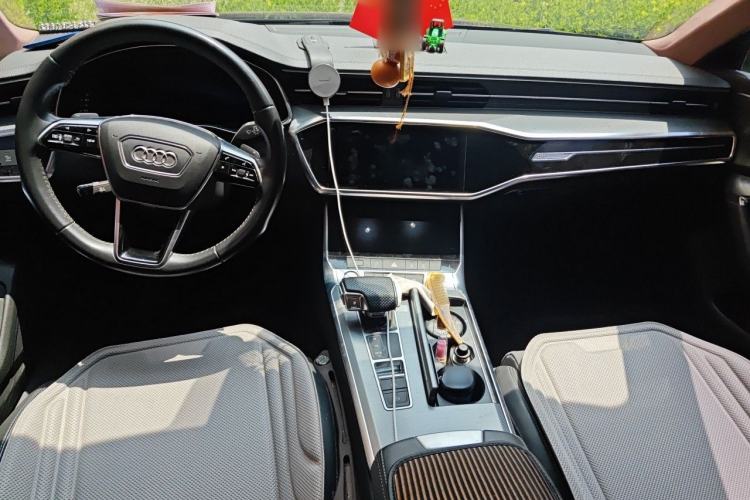 Used Audi A6L 2020 40 TFSI Luxury Dynamic Edition Center Console