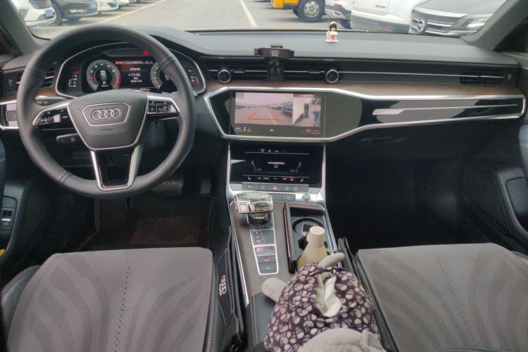 Used Audi A6L 2020 40 TFSI Luxury Dynamic Edition Center Console