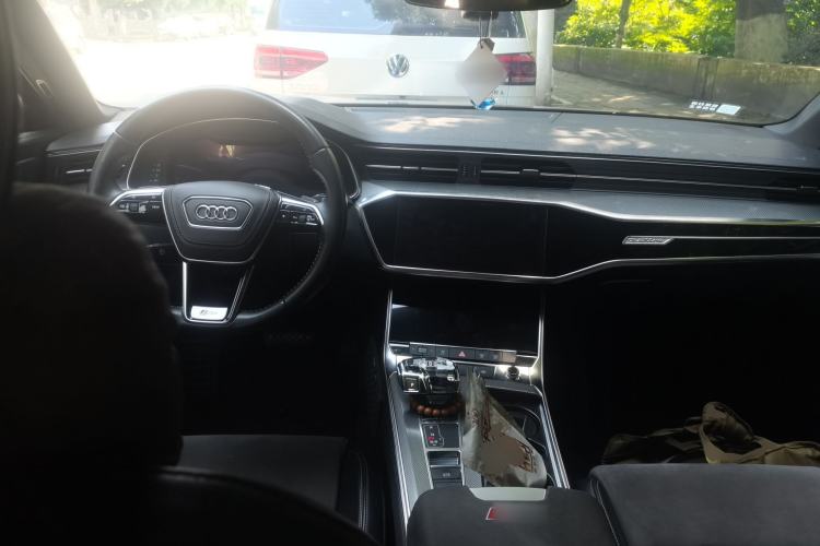 Used Audi A6L 2020 40 TFSI Luxury Dynamic Edition Center Console