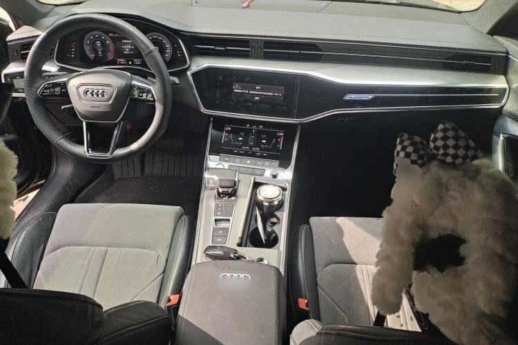 Used Audi A6L 2020 40 TFSI Luxury Dynamic Edition Center Console