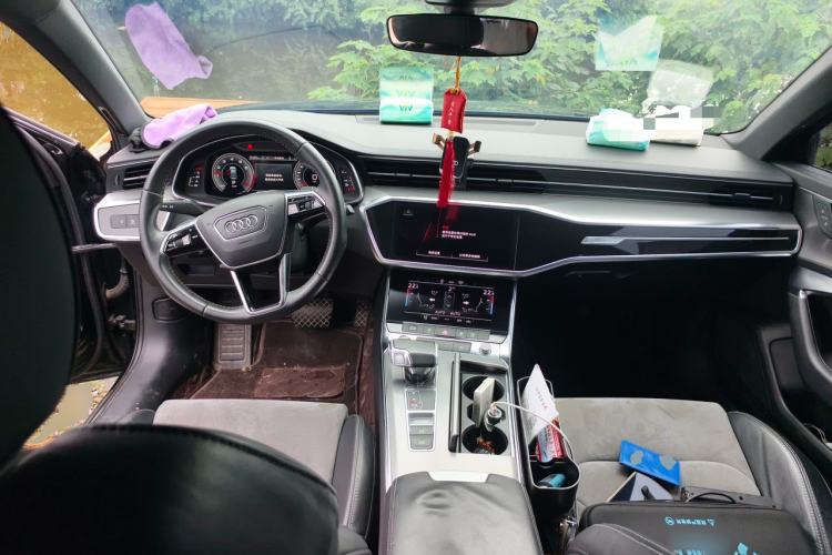 Used Audi A6L 2020 40 TFSI Luxury Dynamic Edition Center Console