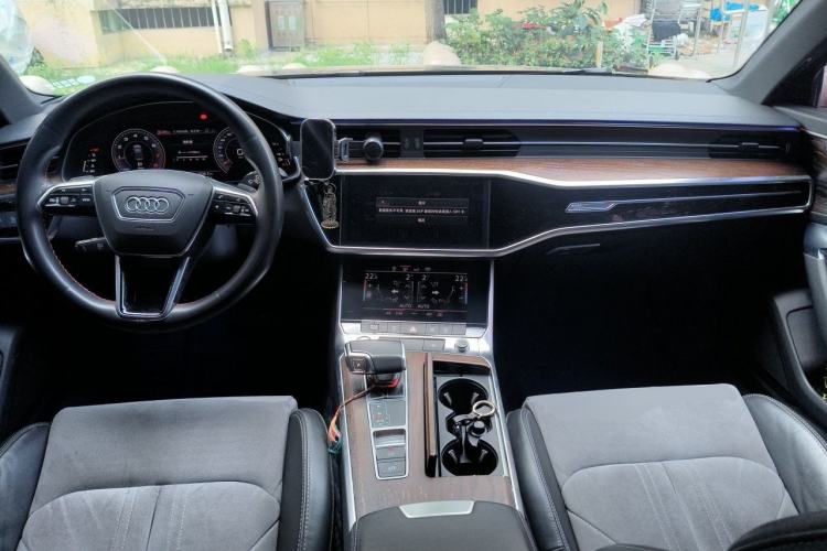 Used Audi A6L 2020 45 TFSI Prestige Dynamic Edition Center Console