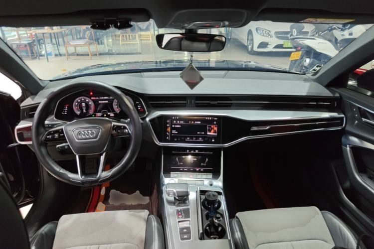 Used Audi A6L 2020 40 TFSI Luxury Dynamic Edition Center Console