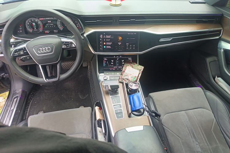 Used Audi A6L 2020 40 TFSI Luxury Dynamic Edition Center Console