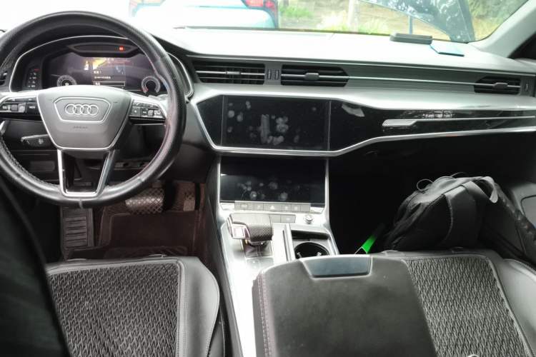 Used Audi A6L 2020 40 TFSI Luxury Dynamic Edition Center Console