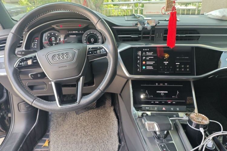 Used Audi A6L 2020 40 TFSI Luxury Dynamic Edition Center Console