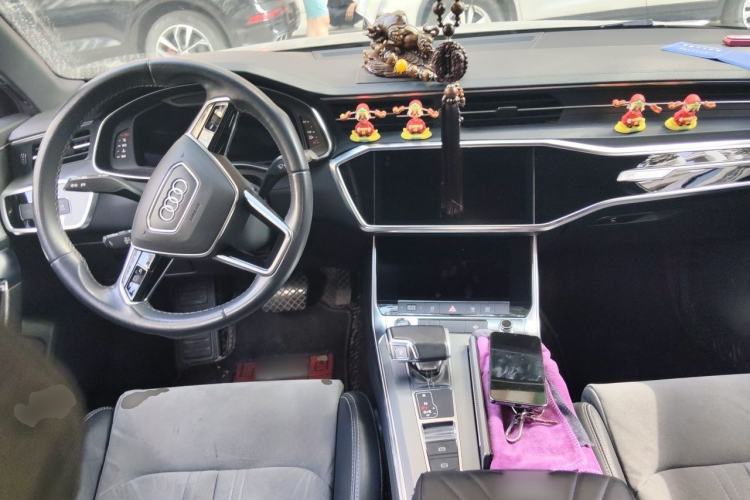 Used Audi A6L 2020 40 TFSI Luxury Dynamic Edition Center Console
