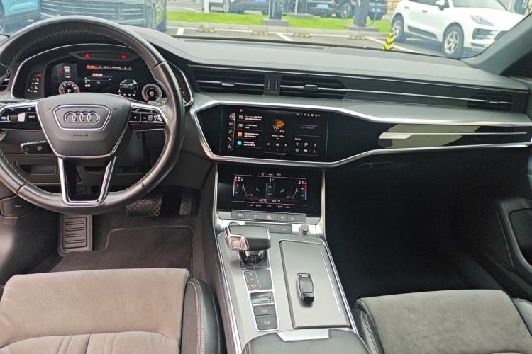 Used Audi A6L 2020 40 TFSI Luxury Dynamic Edition Center Console
