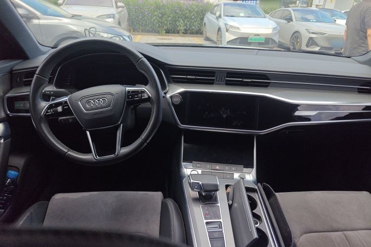 Used Audi A6L 2020 40 TFSI Luxury Dynamic Edition Center Console