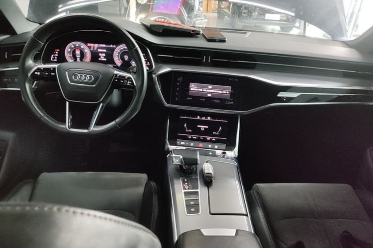 Used Audi A6L 2020 40 TFSI Luxury Dynamic Edition Center Console