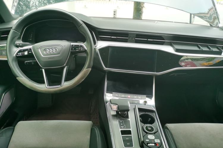 Used Audi A6L 2020 40 TFSI Luxury Prestige Edition Center Console