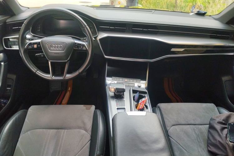 Used Audi A6L 2020 40 TFSI Luxury Dynamic Edition Center Console
