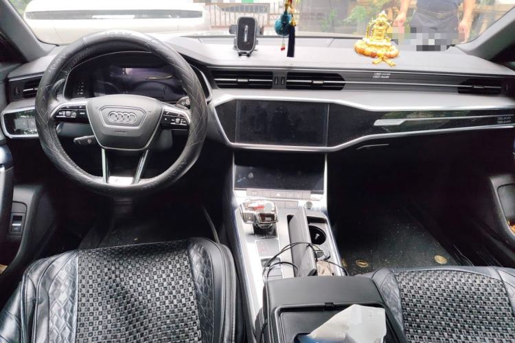 Used Audi A6L 2020 40 TFSI Luxury Dynamic Edition Center Console