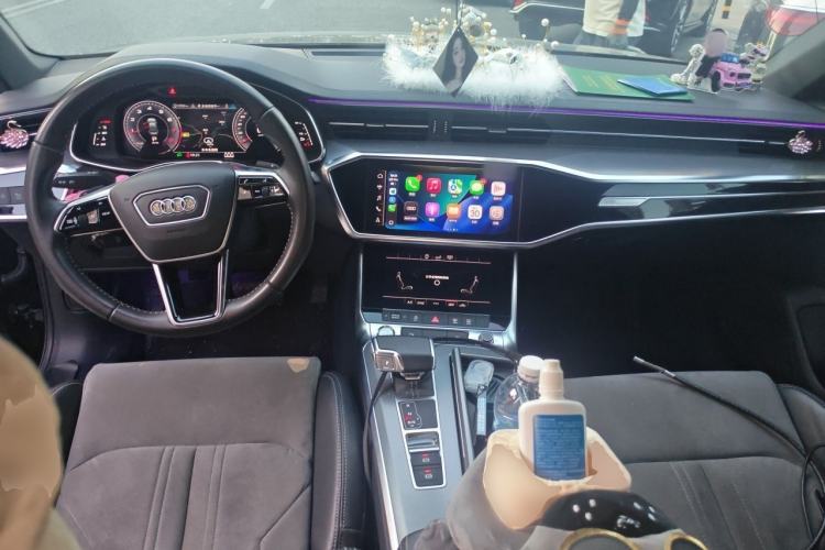 Used Audi A6L 2020 40 TFSI Luxury Dynamic Edition Center Console