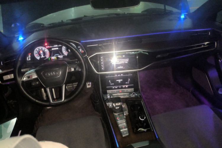 Used Audi A6L 2020 40 TFSI Luxury Dynamic Edition Center Console