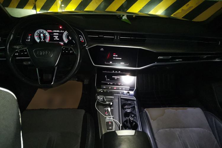 Used Audi A6L 2020 40 TFSI Luxury Dynamic Edition Center Console