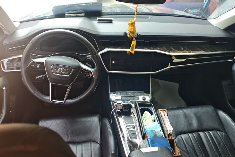 Used Audi A6L 2020 40 TFSI Luxury Prestige Edition Center Console