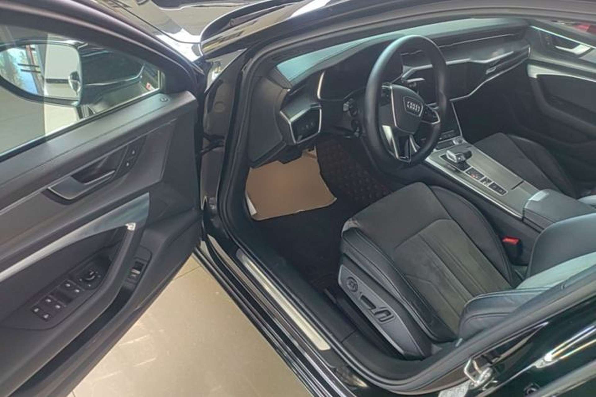 Used Audi A6L 2020 40 TFSI Luxury Dynamic Edition Driver Seat