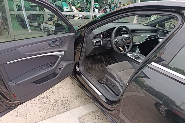 Used Audi A6L 2020 40 TFSI Luxury Dynamic Edition Driver Seat