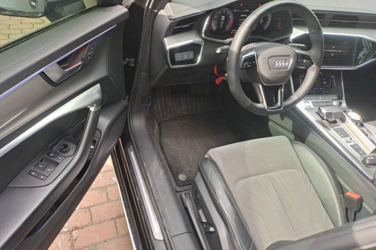 Used Audi A6L 2020 40 TFSI Luxury Dynamic Edition Driver Seat