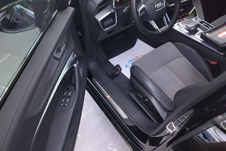 Used Audi A6L 2020 40 TFSI Luxury Dynamic Edition Driver Seat