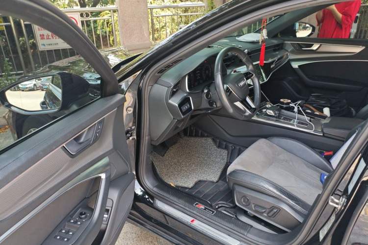 Used Audi A6L 2020 40 TFSI Luxury Dynamic Edition Driver Seat