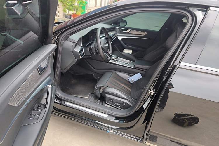 Used Audi A6L 2020 40 TFSI Luxury Dynamic Edition Driver Seat