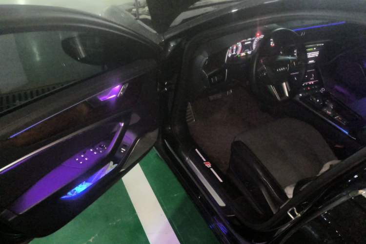 Used Audi A6L 2020 40 TFSI Luxury Dynamic Edition Driver Seat